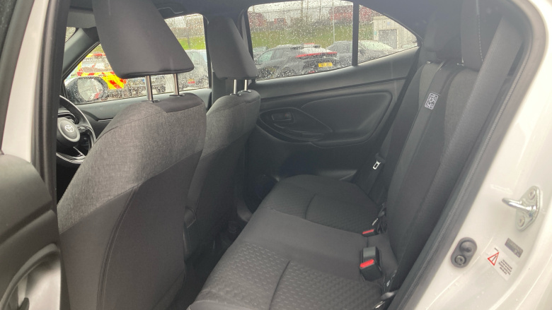 Toyota Yaris Cross 1.5 Hybrid Design 5dr CVT Hybrid Estate
